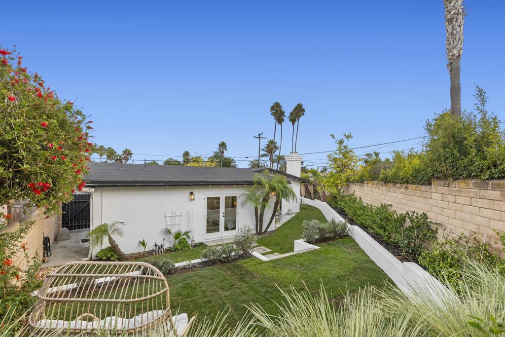 CLAIREMONT - Residential
