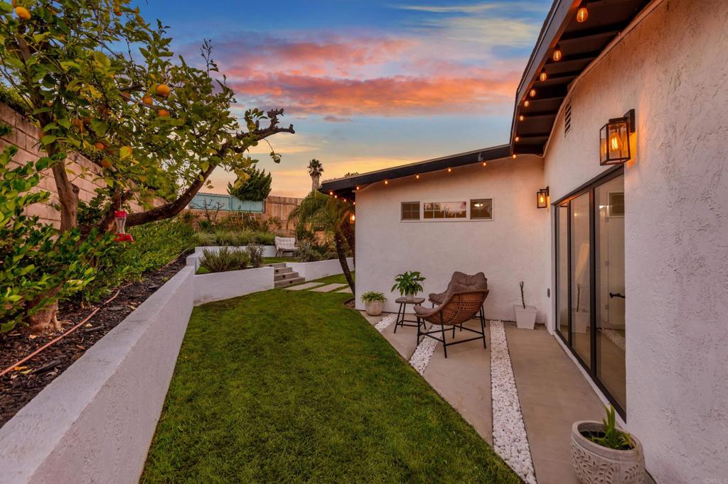 CLAIREMONT - Residential