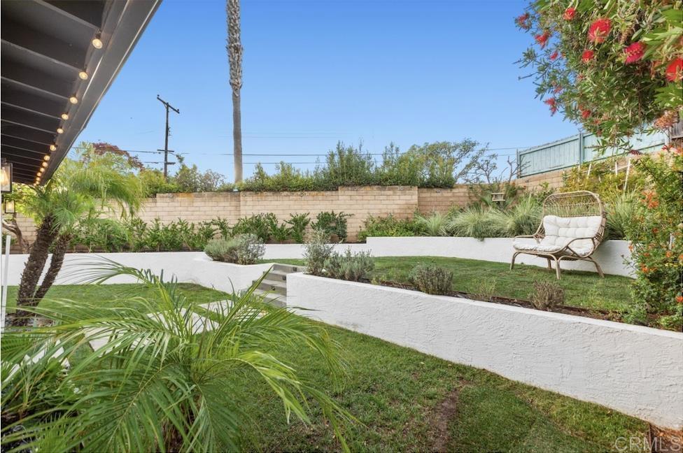 CLAIREMONT - Residential