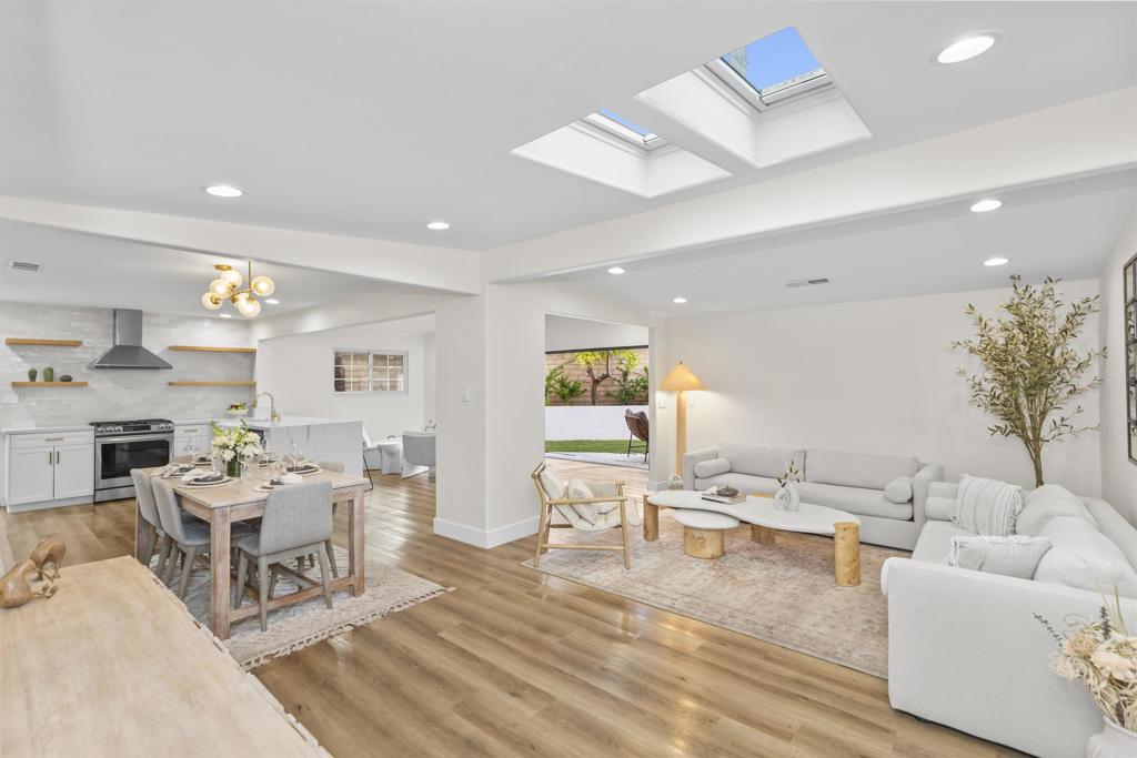 CLAIREMONT - Residential