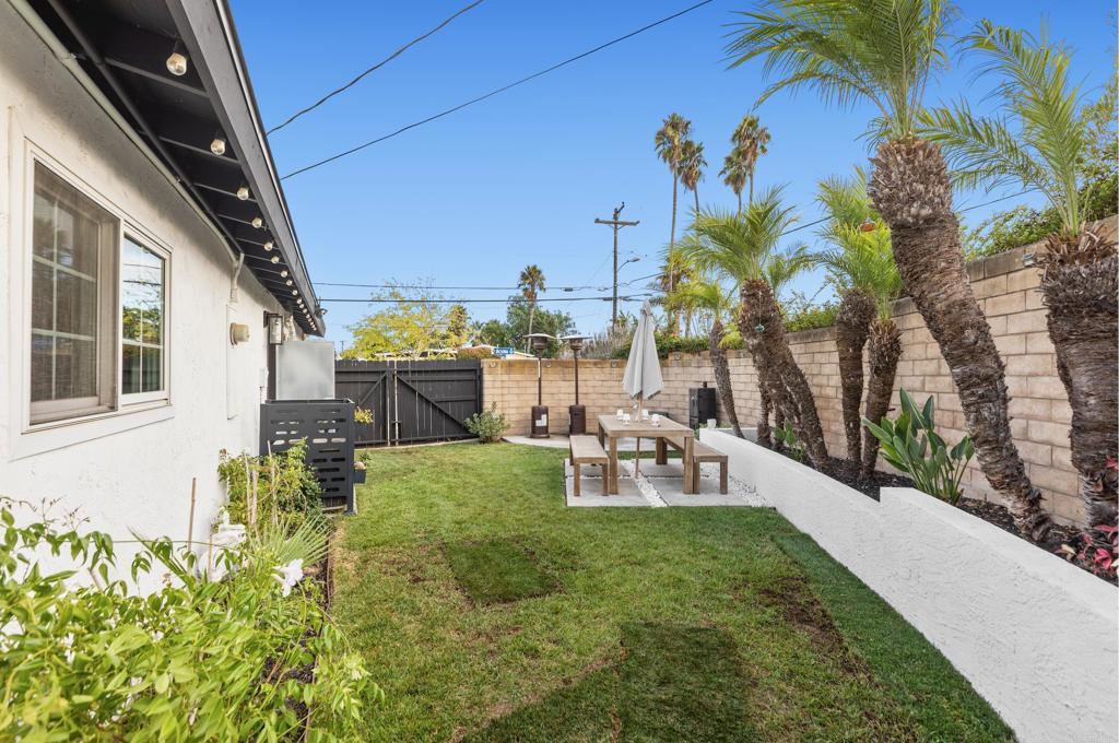 CLAIREMONT - Residential