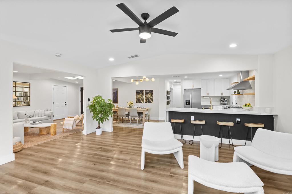 CLAIREMONT - Residential