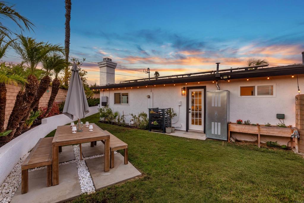 CLAIREMONT - Residential