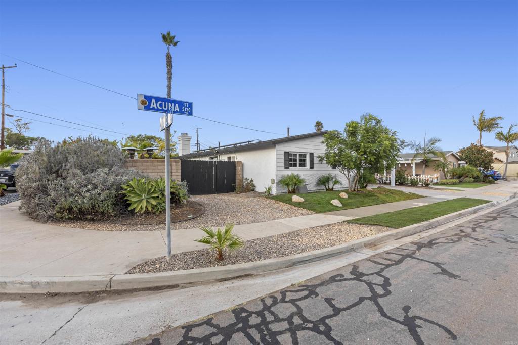 CLAIREMONT - Residential
