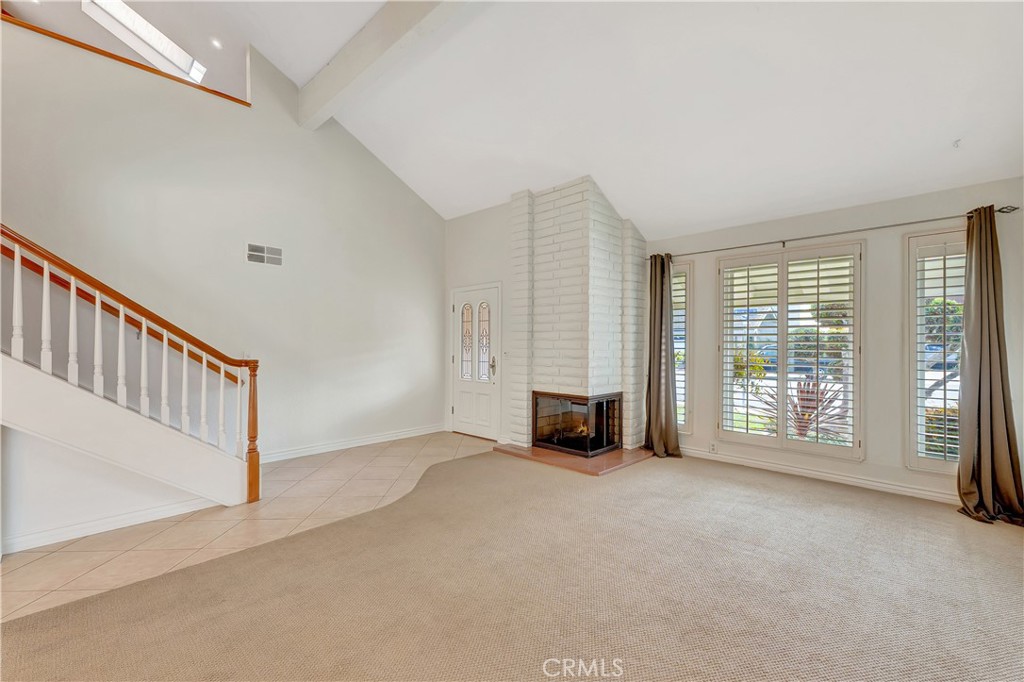 La Cuesta (LACU) - Residential Lease