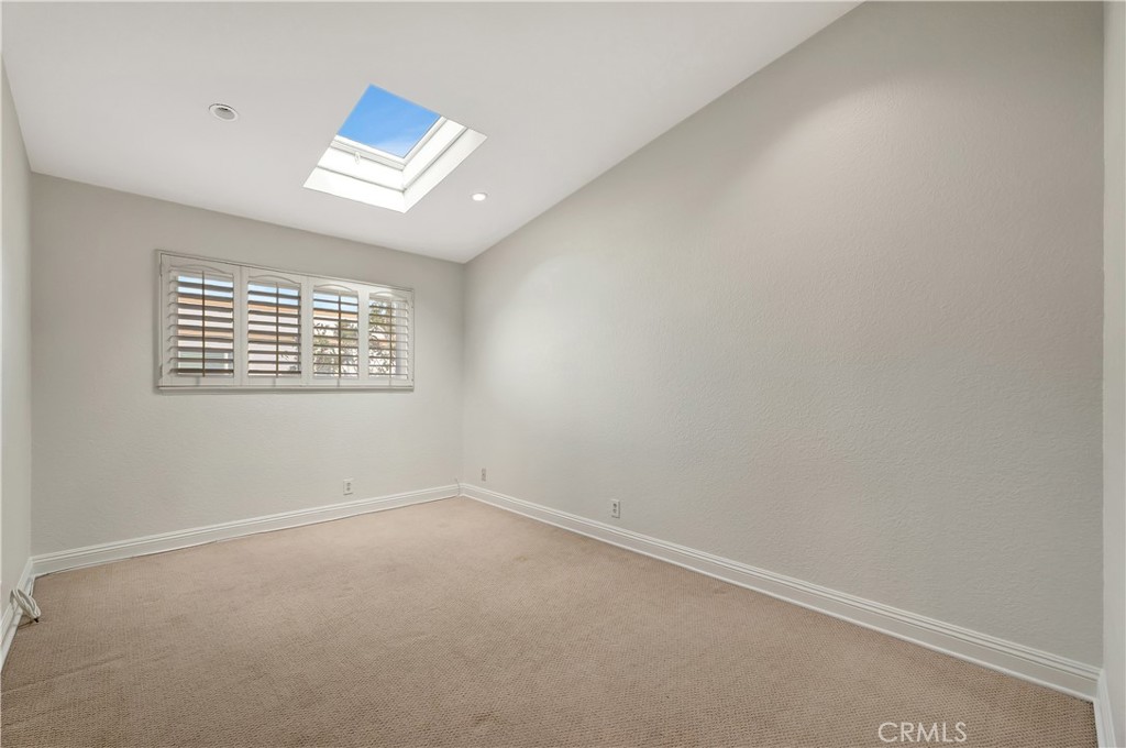 La Cuesta (LACU) - Residential Lease