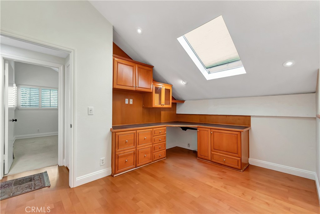 La Cuesta (LACU) - Residential Lease