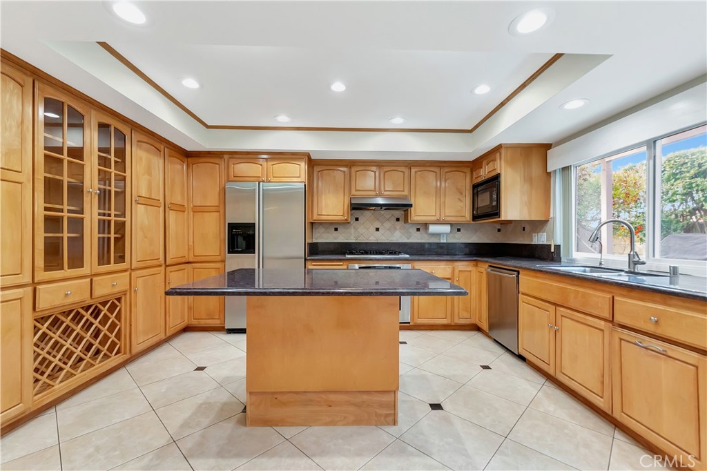 La Cuesta (LACU) - Residential Lease