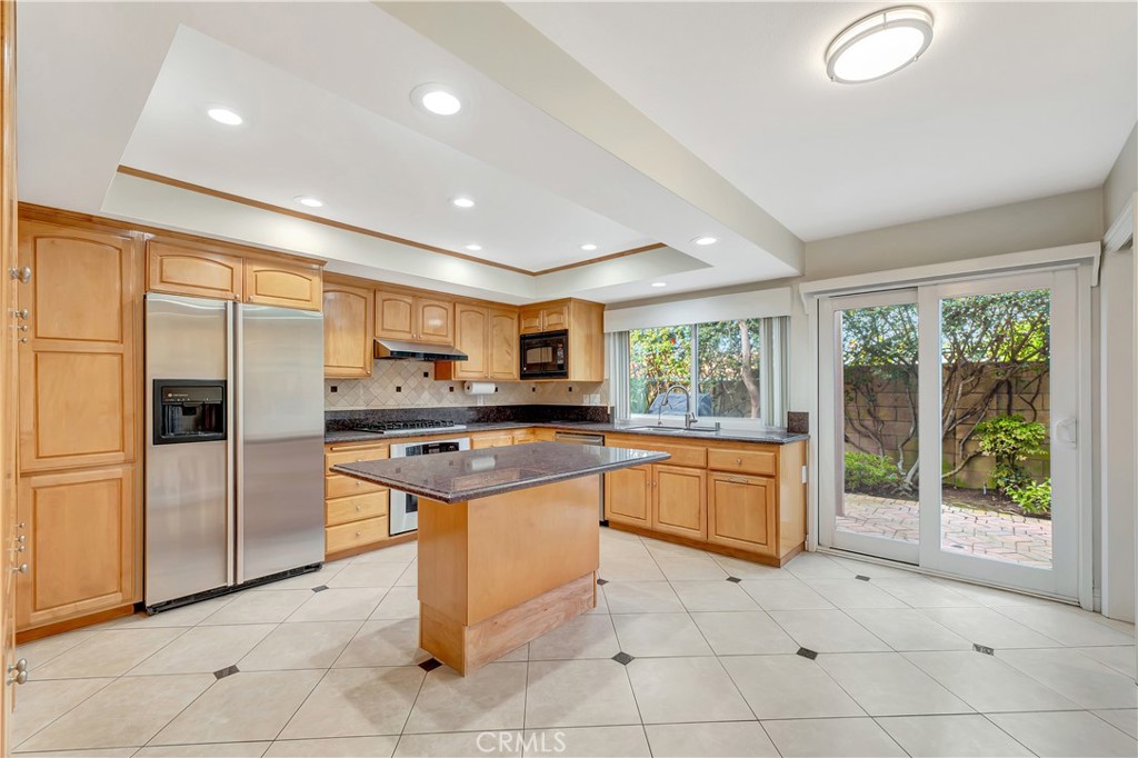 La Cuesta (LACU) - Residential Lease