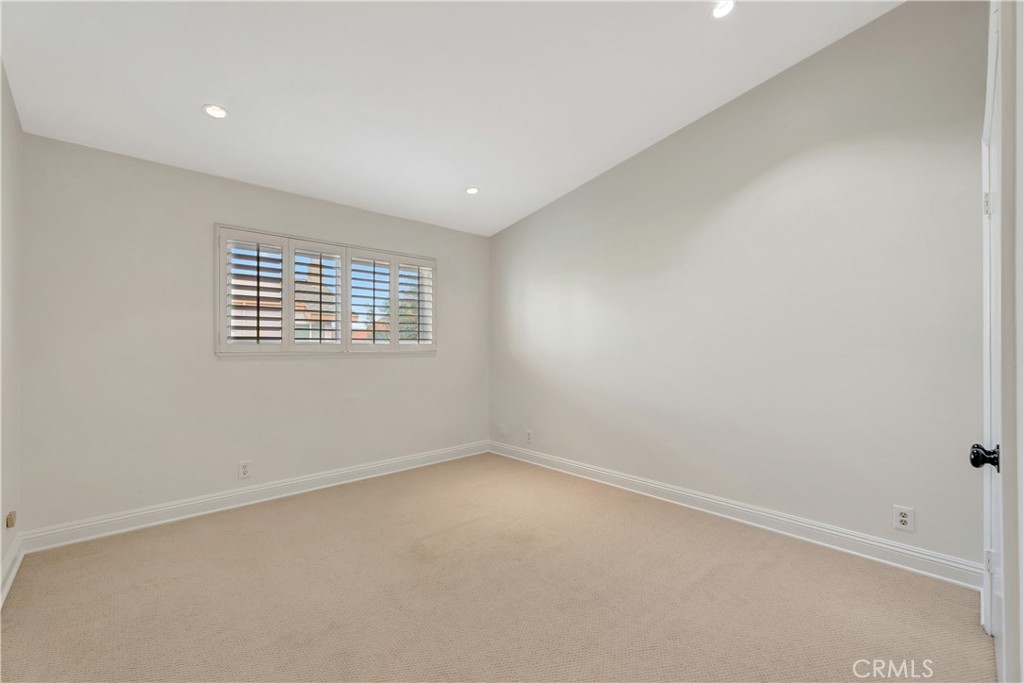 La Cuesta (LACU) - Residential Lease