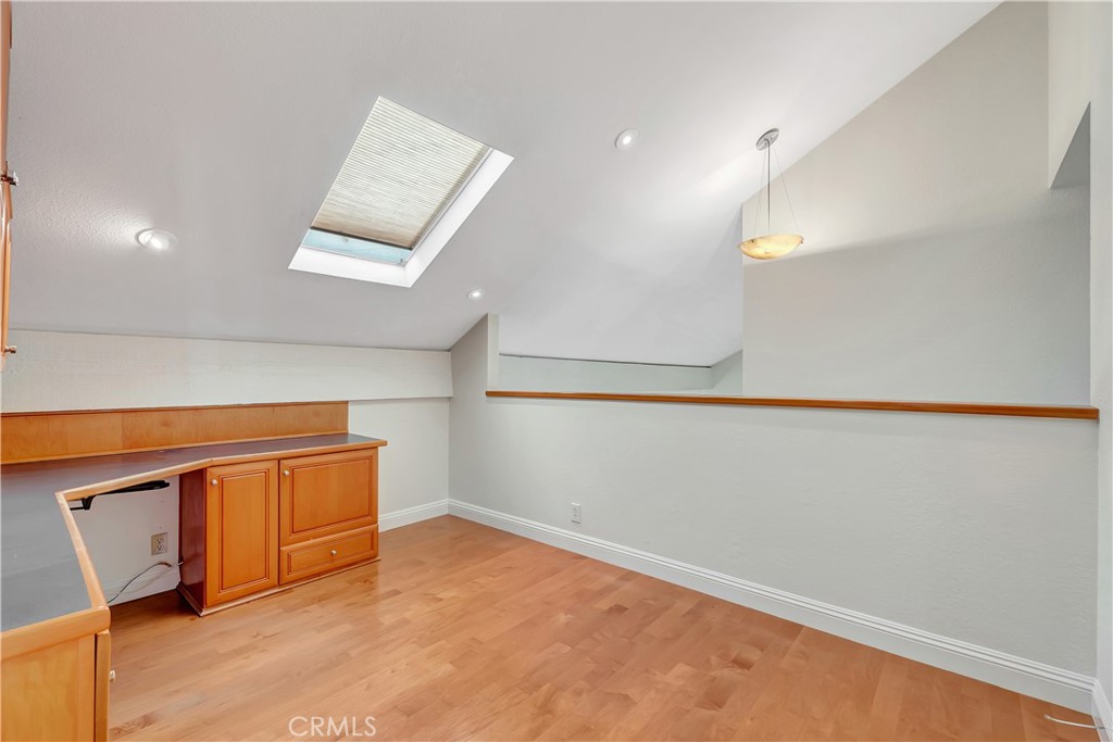 La Cuesta (LACU) - Residential Lease