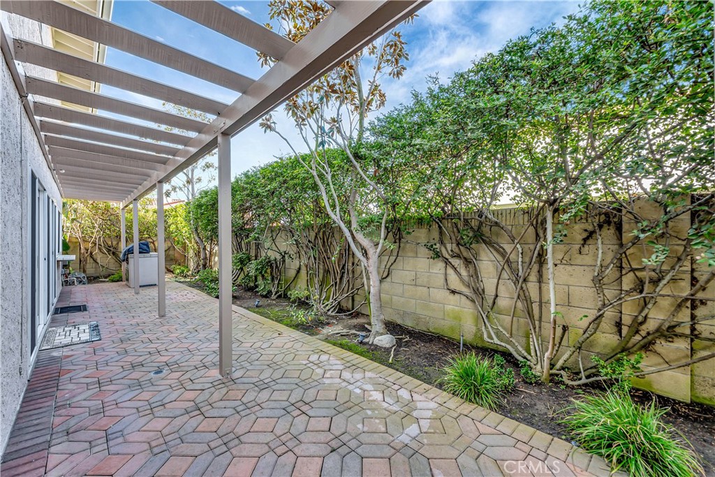 La Cuesta (LACU) - Residential Lease