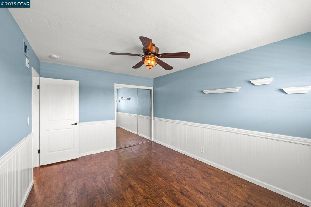 WHISPERING PINES - Residential