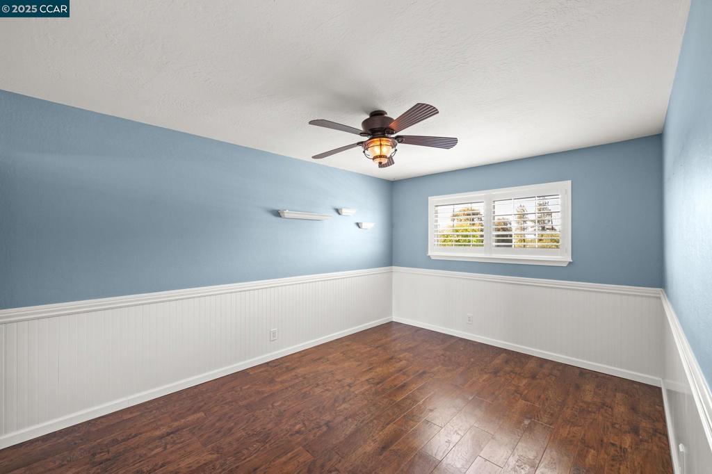 WHISPERING PINES - Residential