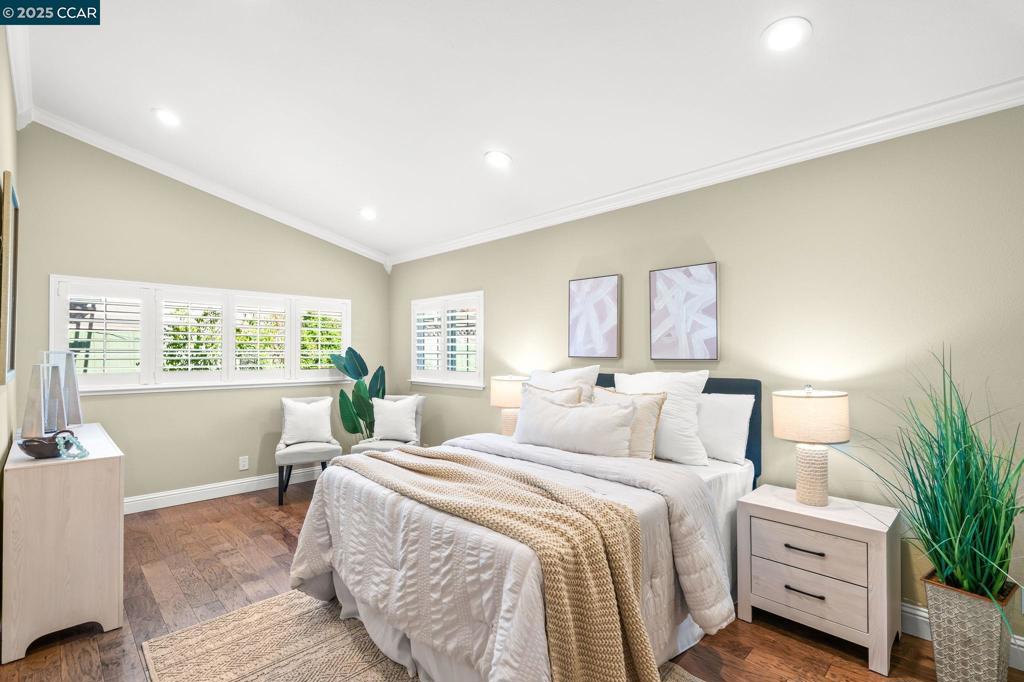 WHISPERING PINES - Residential