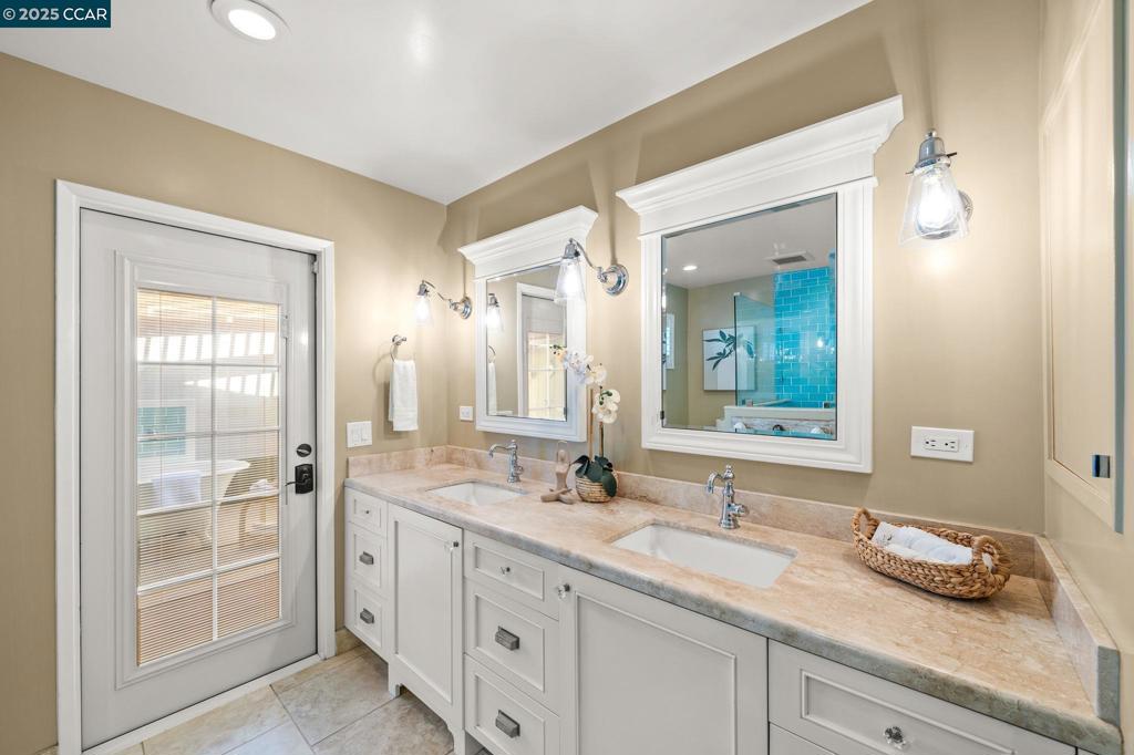 WHISPERING PINES - Residential