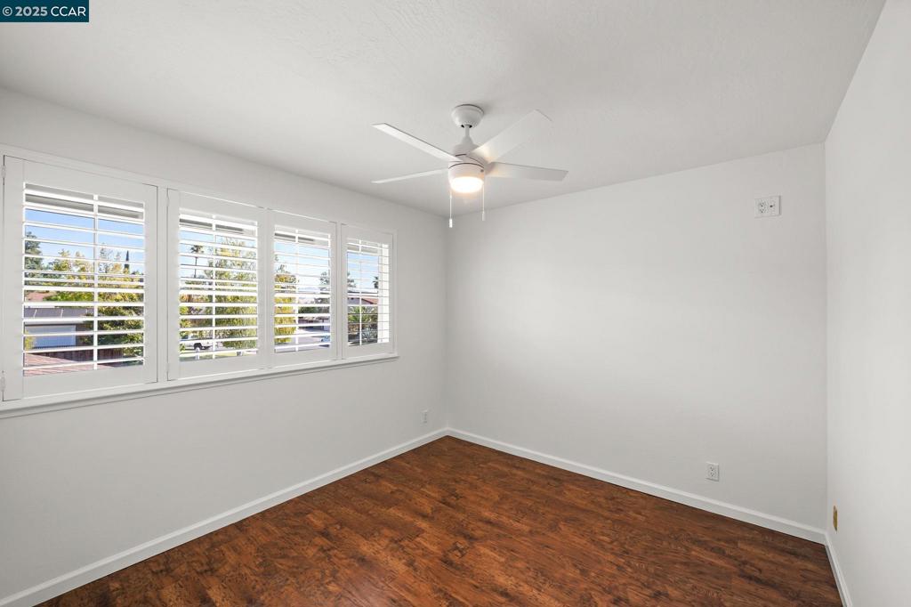 WHISPERING PINES - Residential
