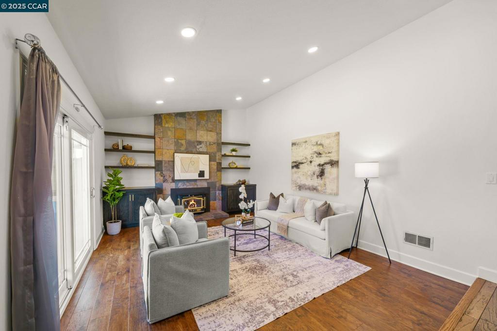 WHISPERING PINES - Residential