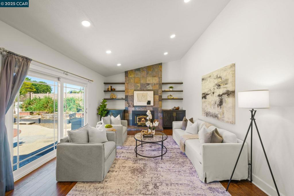 WHISPERING PINES - Residential