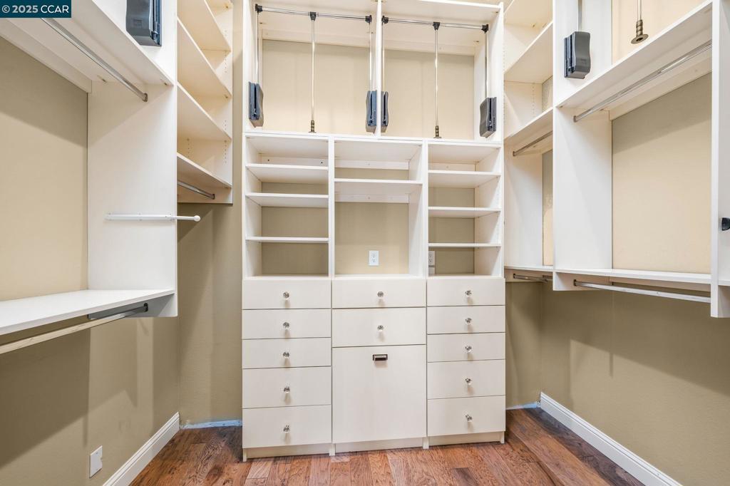 WHISPERING PINES - Residential