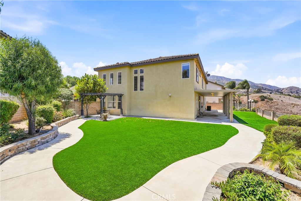 950 Manor Way
