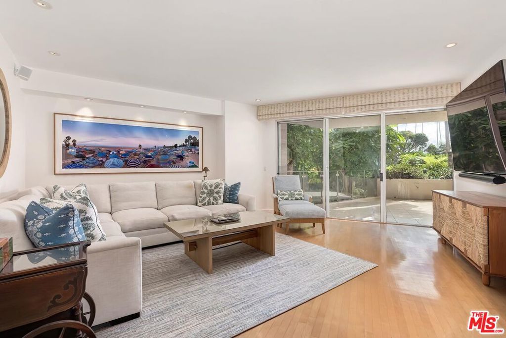 Photo of 515 Ocean Avenue #307S, Santa Monica, CA 90402 (MLS # 26995647)