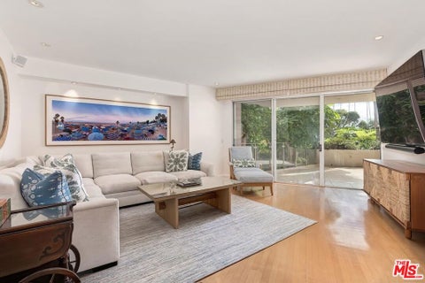 Photo of 515 Ocean Avenue #307S, Santa Monica, CA 90402 (MLS # 26995647)