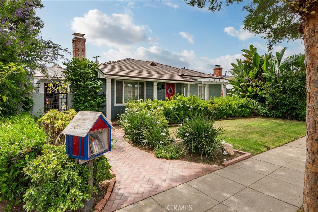 2322 W 156th Street