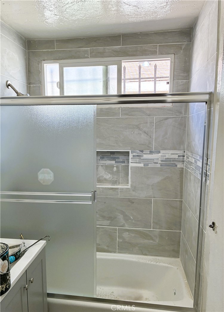 4256 W 106th Street