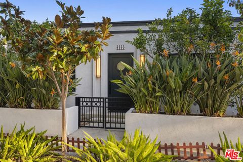 Tiny photo for 8980 Lloyd Place, West Hollywood, CA 90069 (MLS # 26660897)