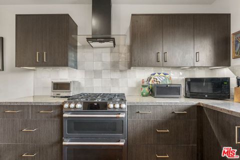 Tiny photo for 8980 Lloyd Place, West Hollywood, CA 90069 (MLS # 26660897)