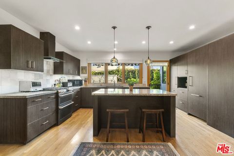 Tiny photo for 8980 Lloyd Place, West Hollywood, CA 90069 (MLS # 26660897)