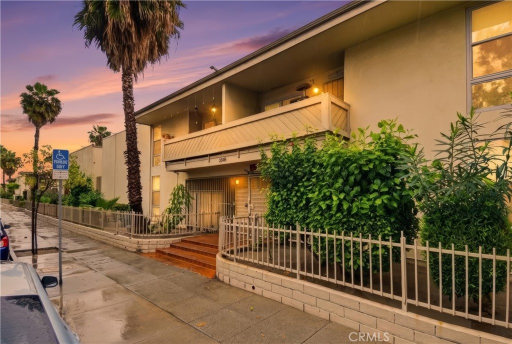 3301 Santa Fe Avenue 49