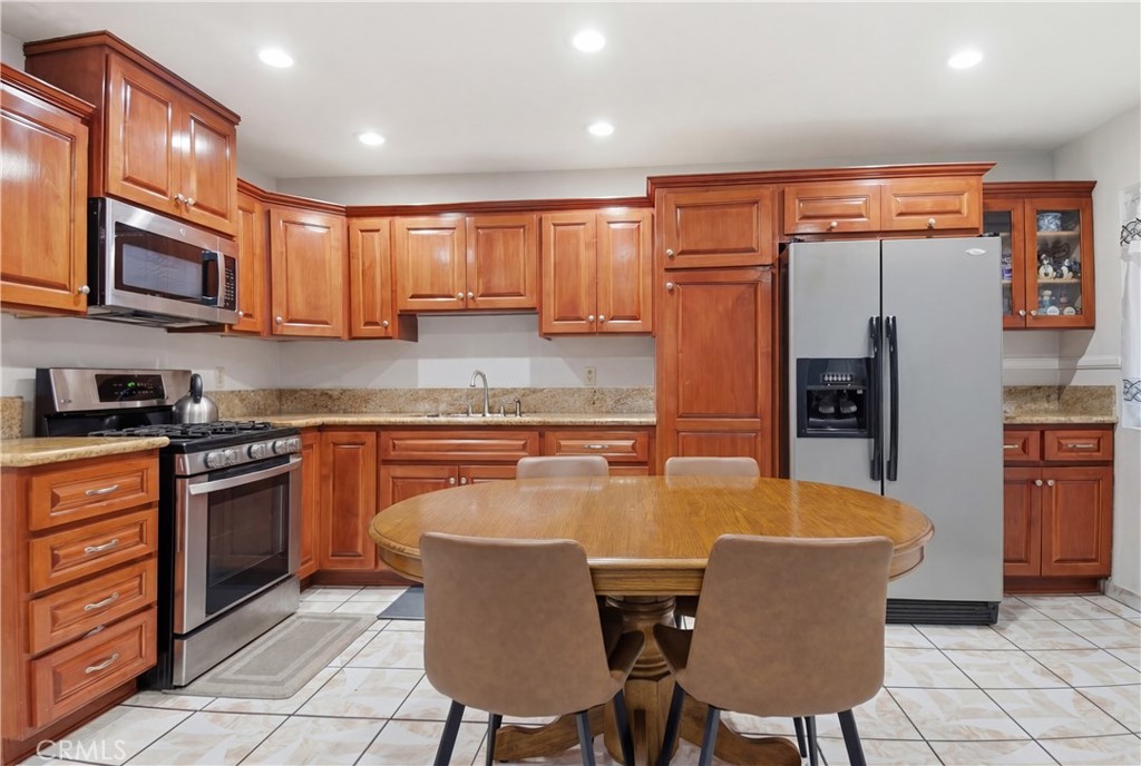 3301 Santa Fe Avenue 49