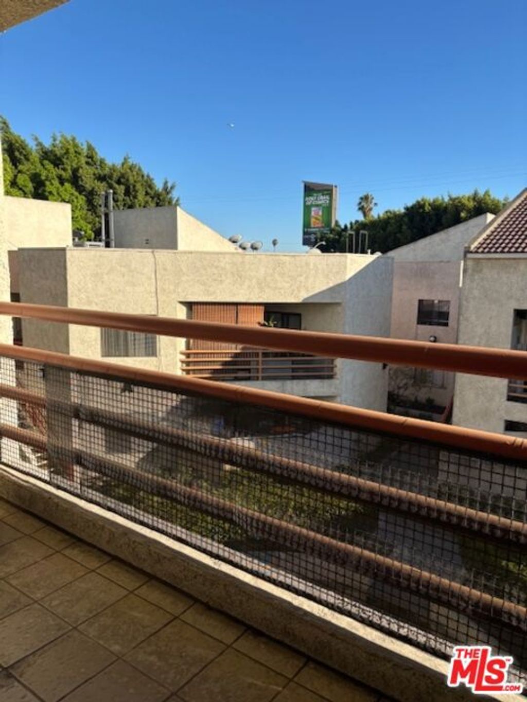 Photo of 1119 Albany Street #235, Los Angeles, CA 90015 (MLS # 25570311)