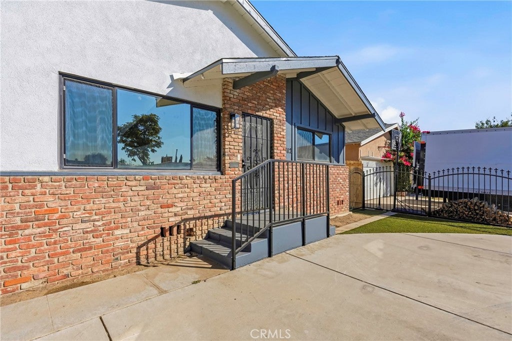 112 Sequoia Drive