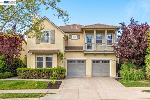 Photo of 3132 Ashbrook Ln Ln, San Ramon, CA 94582 (MLS # 41127636)