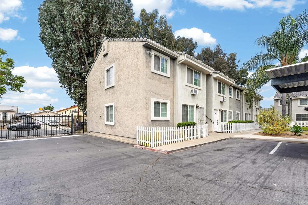 523 Graves Avenue 104