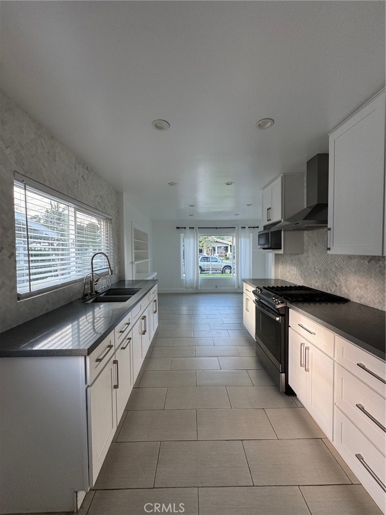 Bluffs (BLUF) - Residential Lease