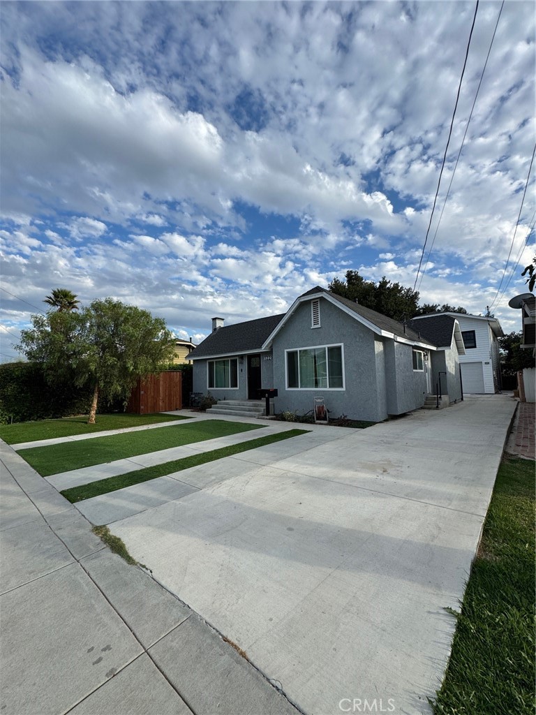 Bluffs (BLUF) - Residential Lease