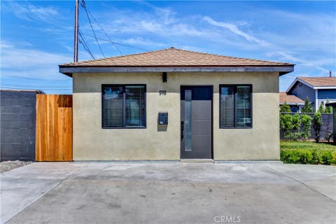 Photo of 918 N Enid Avenue, Azusa, CA 91702 (MLS # PW26166985)