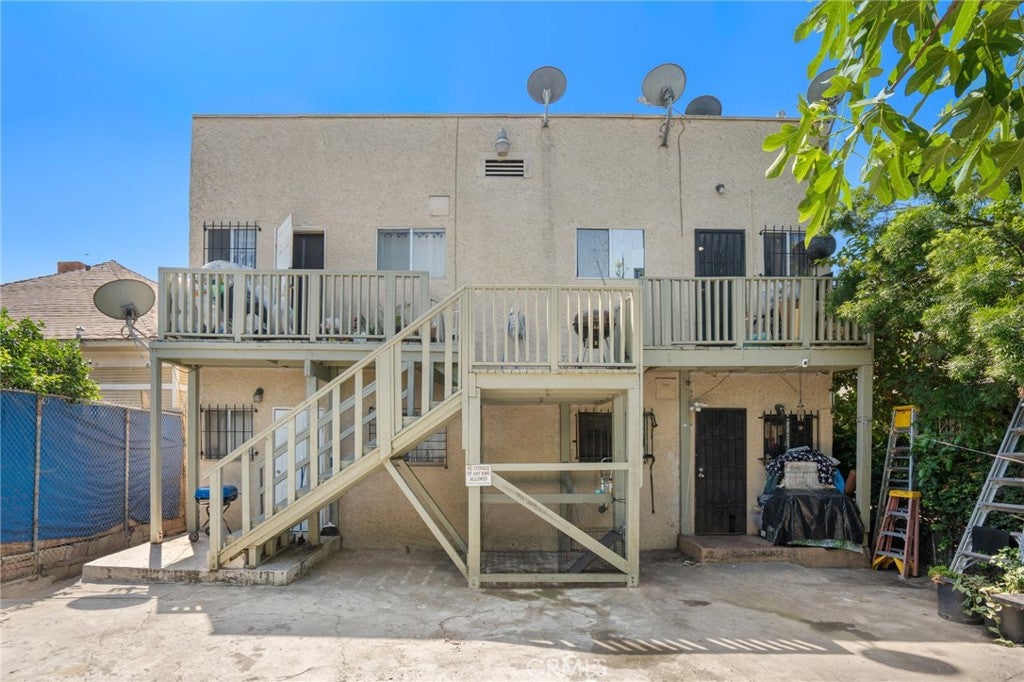 1545 W 22nd