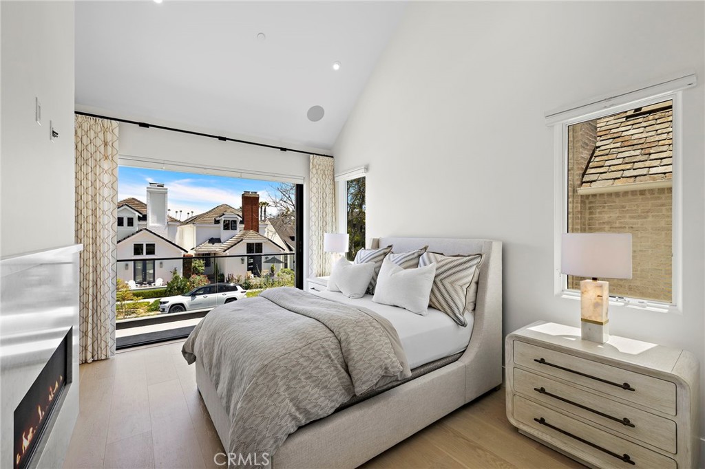 Corona del Mar South of PCH (CDMS) - Residential