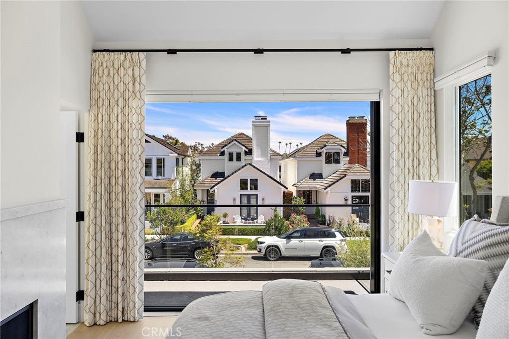 Corona del Mar South of PCH (CDMS) - Residential