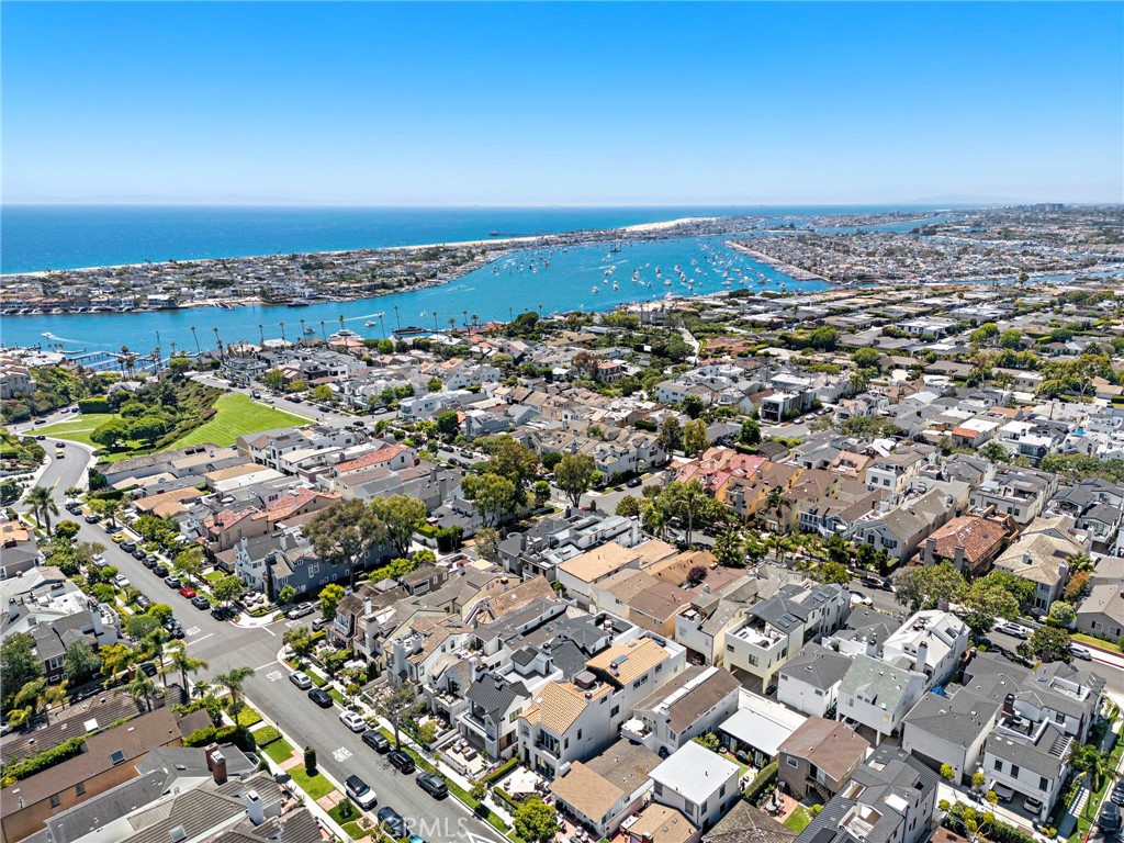 Corona del Mar South of PCH (CDMS) - Residential