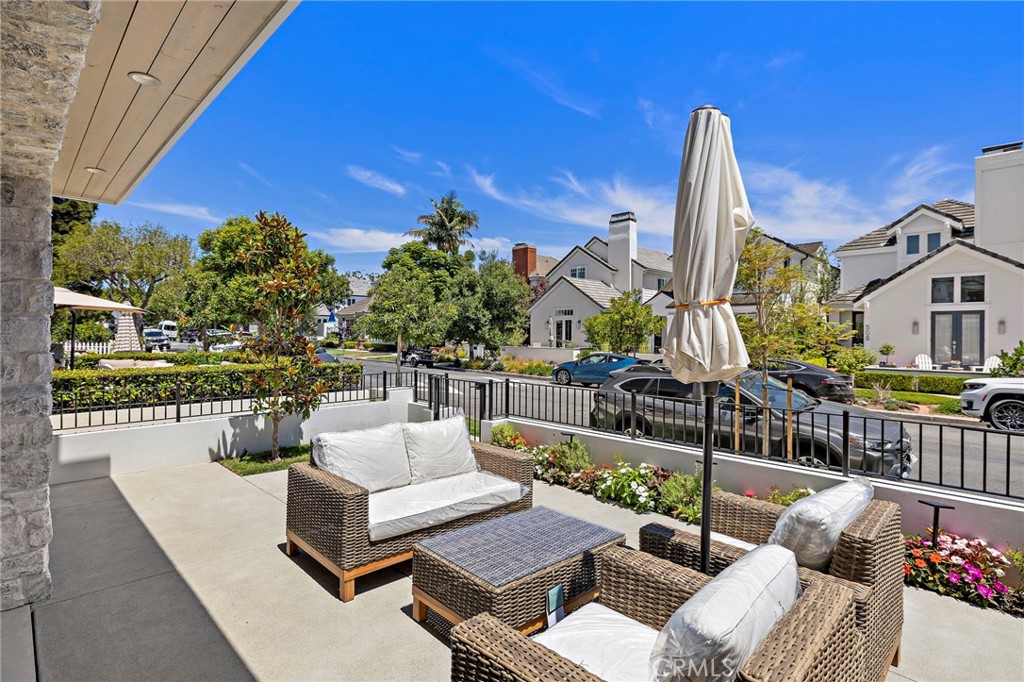 Corona del Mar South of PCH (CDMS) - Residential