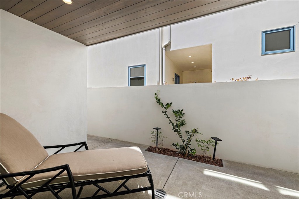 Corona del Mar South of PCH (CDMS) - Residential