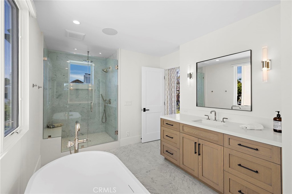Corona del Mar South of PCH (CDMS) - Residential
