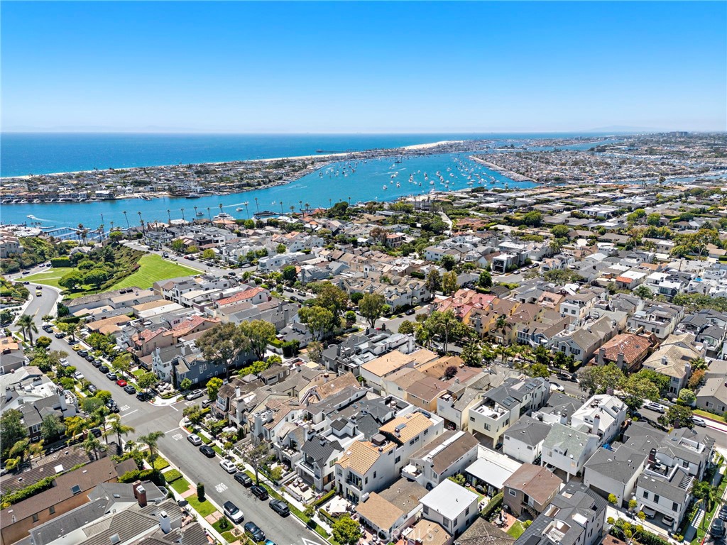 Corona del Mar South of PCH (CDMS) - Residential