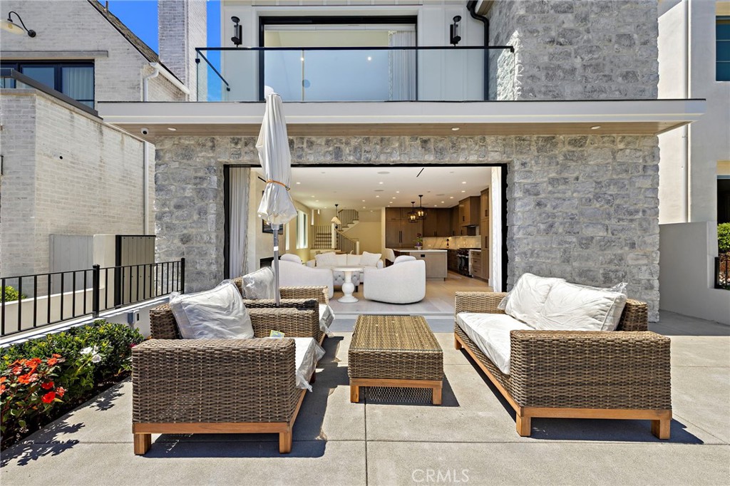 509 Carnation